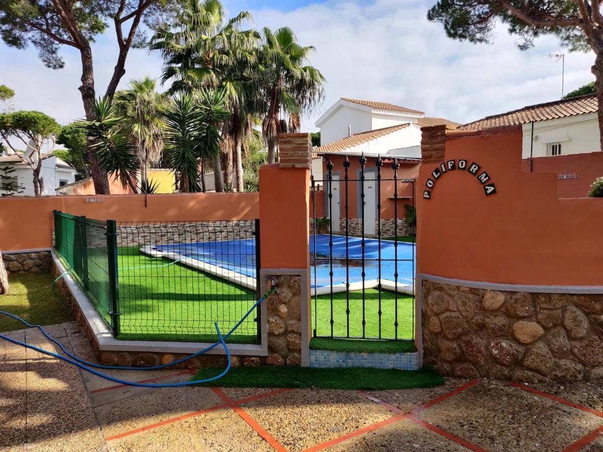 Chalet Los Pinos Con Piscina Privada Novo Sancti Petri Εξωτερικό φωτογραφία